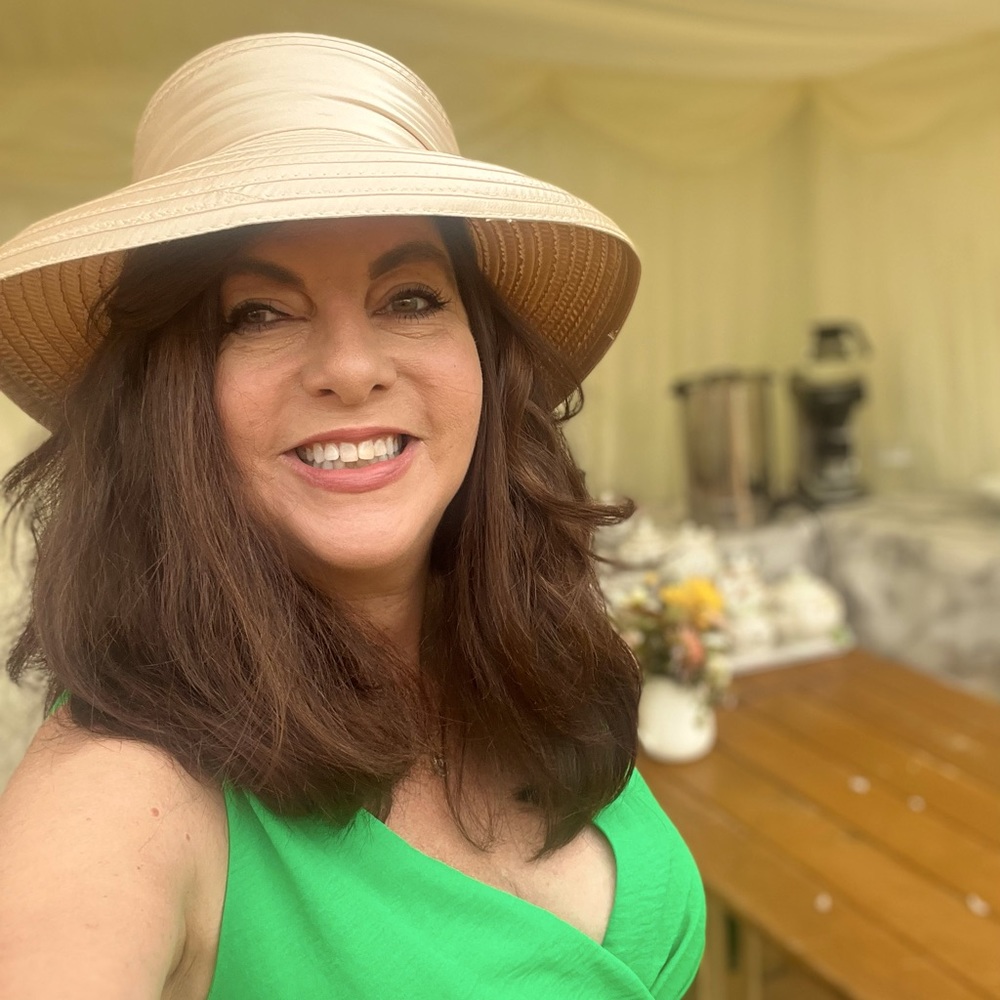 Meet your Posher, Shelly